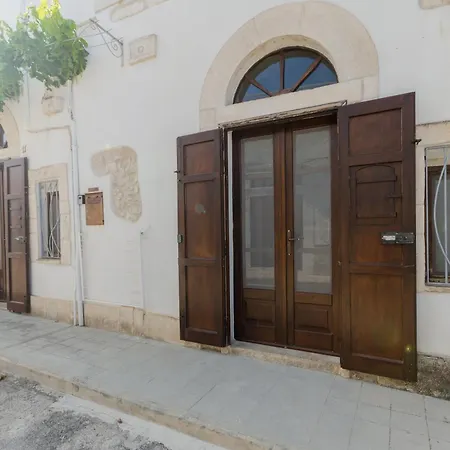 Semesterbostad Casa Bianca Nello Junno *