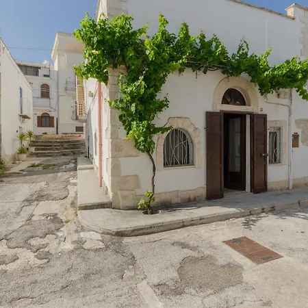 Casa Bianca Nello Junno Mattinata