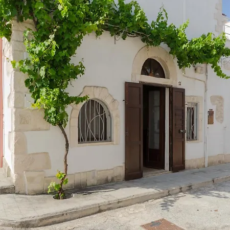 Holiday home Casa Bianca Nello Junno